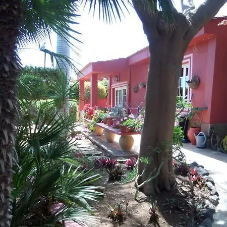 4 Bed Maspalomas Villa. Tropical Garden Pool Holiday home *