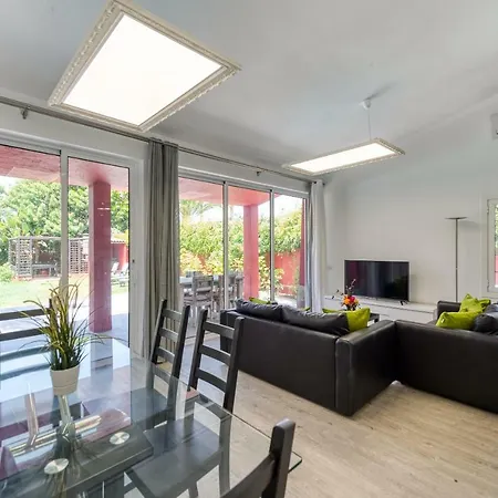 Holiday home 4 Bed Maspalomas Villa. Tropical Garden Pool Maspalomas (Gran Canaria)
