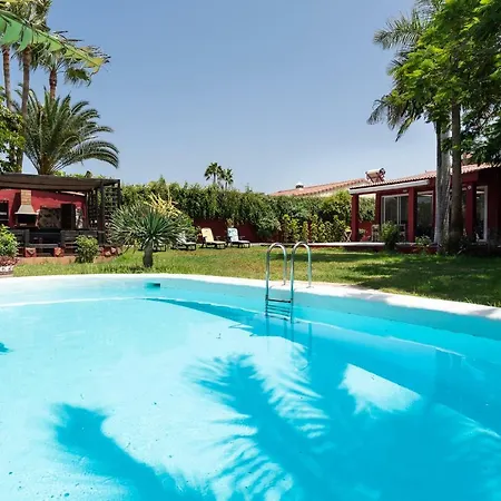 4 Bed Maspalomas Villa. Tropical Garden Pool Holiday home *